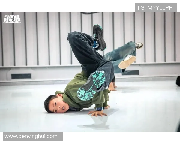 重庆街舞队中路突破的成功与不足分析及其对未来发展的启示